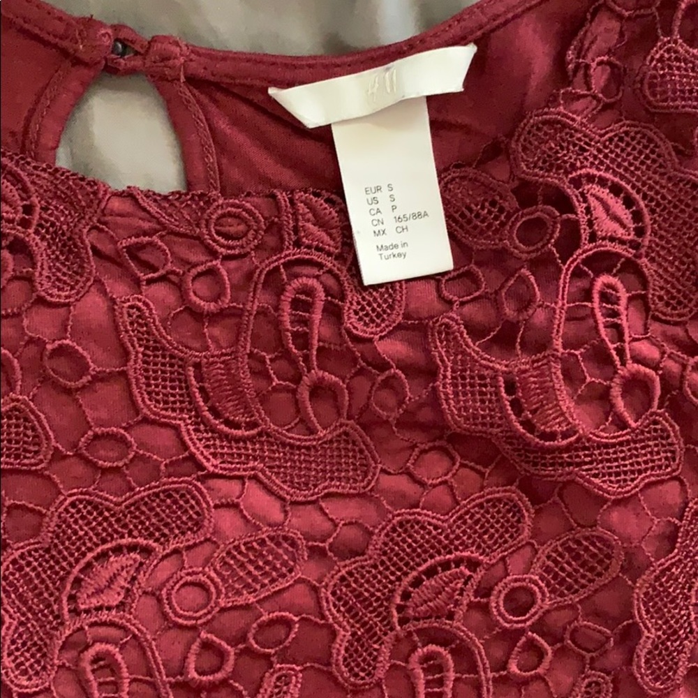 Red blouse - Picture 4 of 5